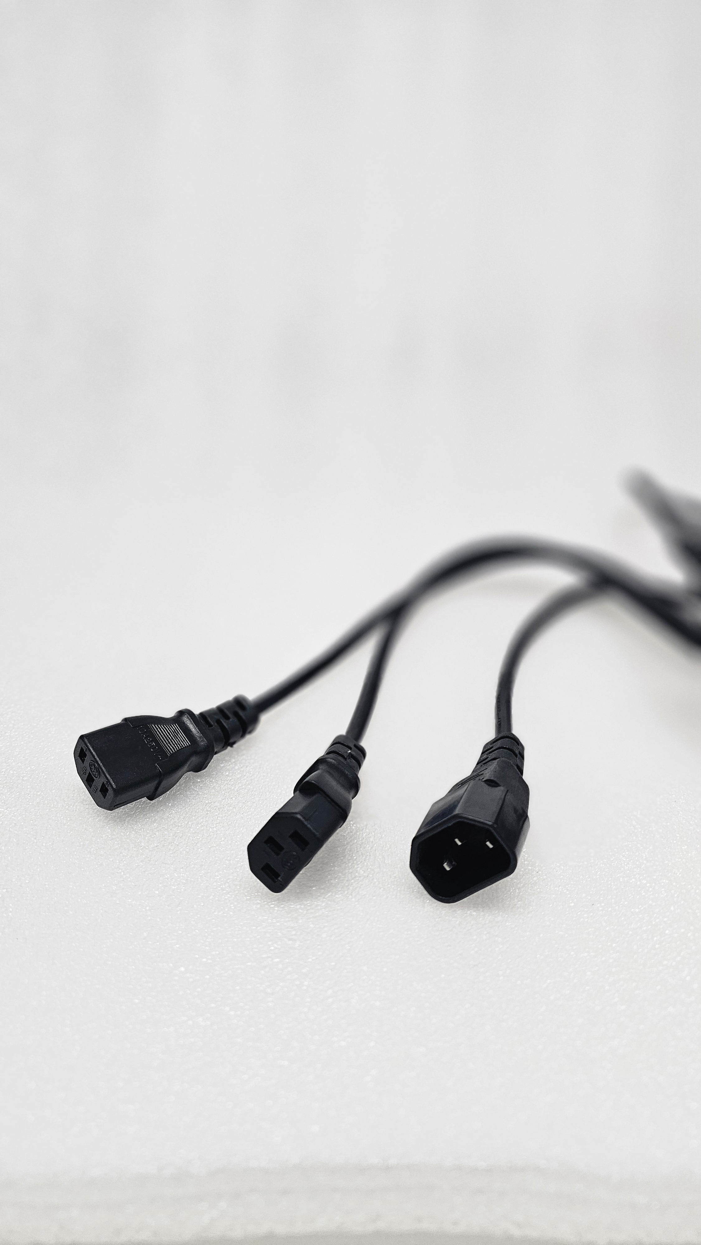 1.3 m IEC C14 to 2× IEC C13 Y‑Splitter Power Cable, 3×0.75 mm² PVC H05VV‑F