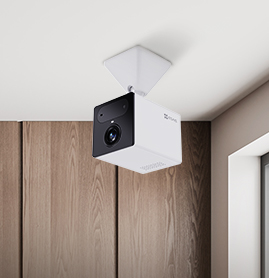EZVIZ CB2 4G 2K Type-C smart home battery camera with lens and mounting bracket, designed for outdoor surveillance.