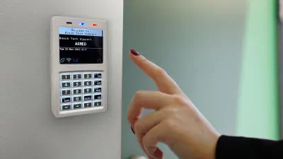 BOSCH Solution 6000 LCD 3.5” graphic Keypad + Smart Prox (CP736B)