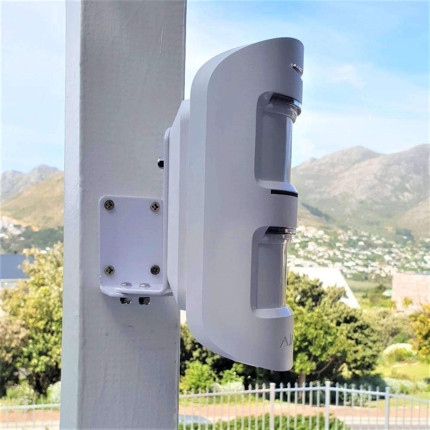 AMBRAC Universal Outdoor Bracket for Ajax MotionCam / MotionCam Outdoor / MotionProtect Outdoor – UOB-002 - CCTV Importers